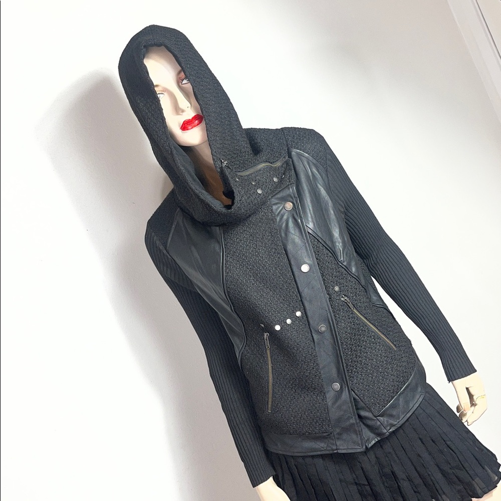 NÜ Denmark Black Jacket - image 9